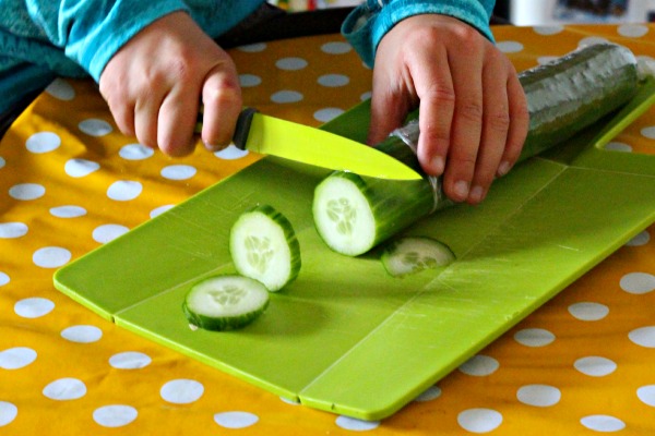 cutting cucumber