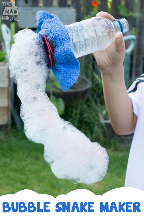 We are making the most of the good weather at the moment and trying to make things that we can use in the garden and this bubble snake maker is so fun and easy to make from things that you will already have in your home, all you need to do is add a sprinkle of imagination.