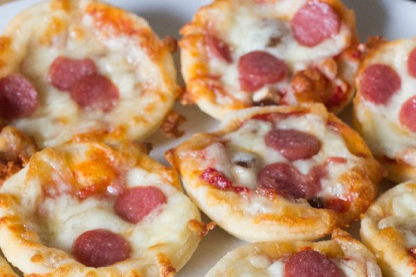Mini Pizza Bites – cooking with kids