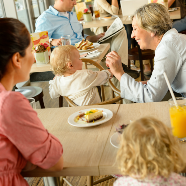 tips for eating out with kids