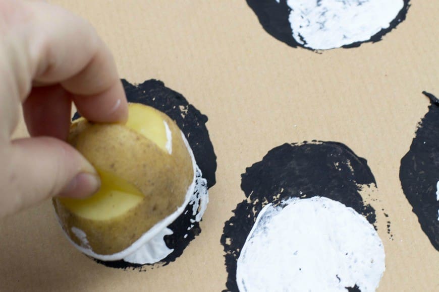 DIY Wrapping paper - potato print penguins 