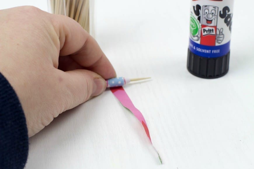 How to make paper beads from wrapping paper