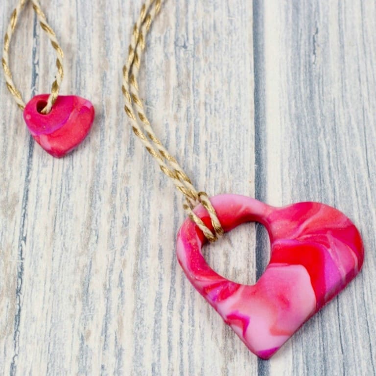 Make mother and child heart necklaces for mother's day