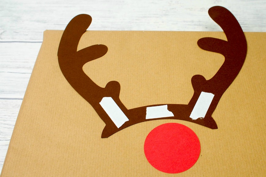 Christmas Wrapping Ideas for Brown Paper