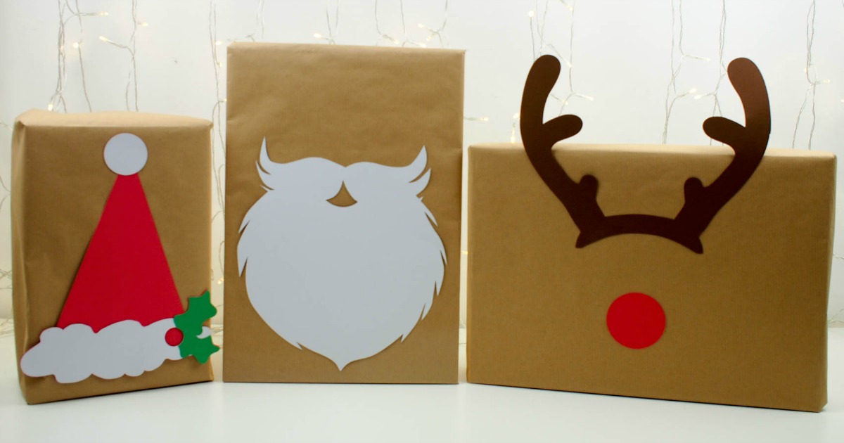 Make family and friends smile with these clever Christmas wrapping ideas for brown paper with Christmas photo booth props that can be reused. 