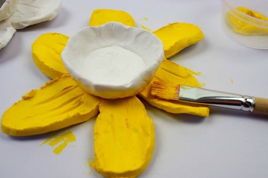 DIY Daffodil Clay Pots or Candle Holders 
