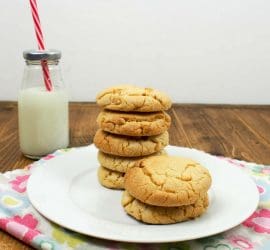 White Chocolate Chip Cookies - Cooking with Kids