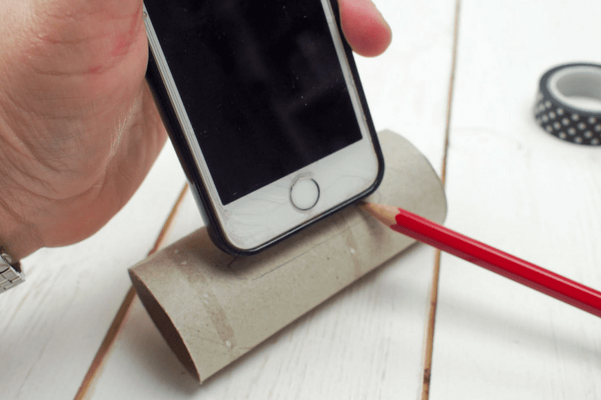 DIY Phone Amplifier and Stand