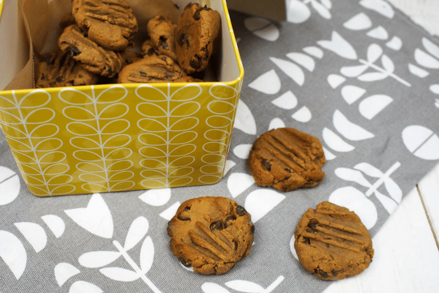 No Added Sugar Peanut Butter and Chocolate Cookies