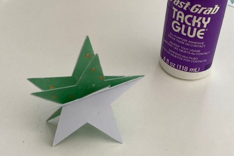 Free Printable Christmas Star Ornaments with Templates | Mum In The ...