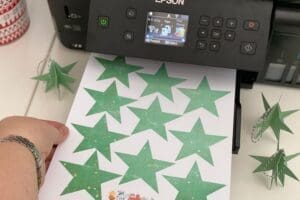 Free Printable Christmas Star Ornaments with Templates | Mum In The ...