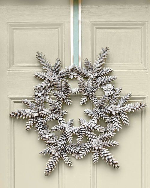 Pinecone Snowflake Wreath