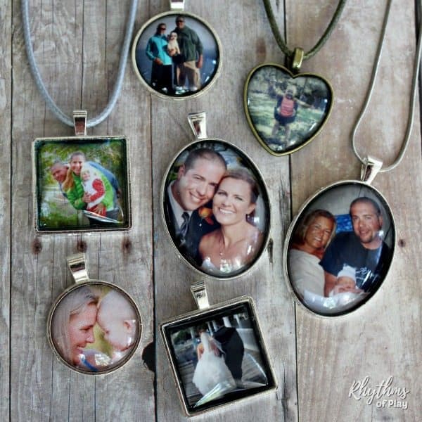 Share the moments that matter with these great DIY photo gifts for grandparents. Add the personalised touch to your gift giving.