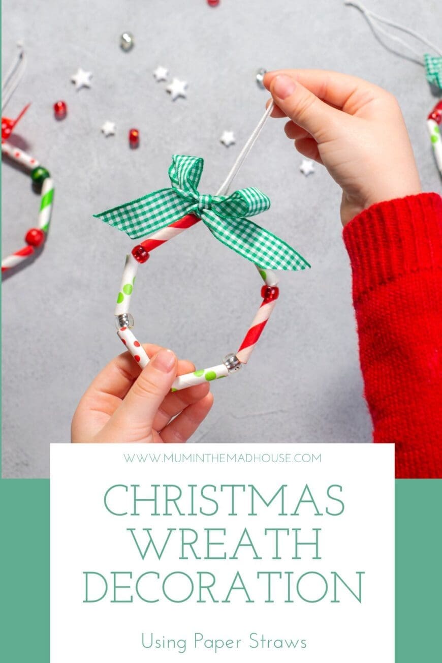 Easy to make christmas wreath decorations with paper drinking straws. These simple DIY christmas tree ornaments are super cute. 