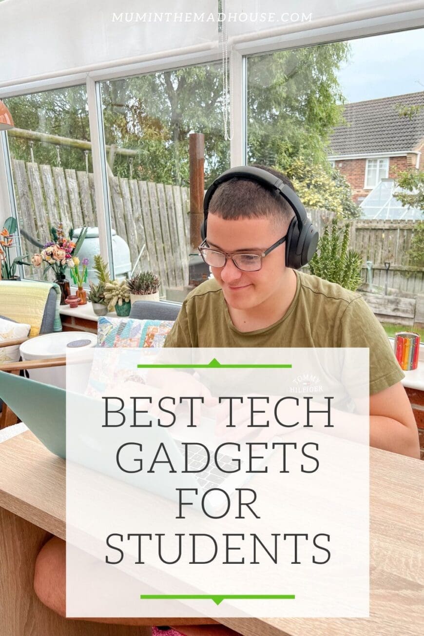 Discover the best tech gadgets for students that boost productivity, focus and convenience.  Smart gadgets to ease study.